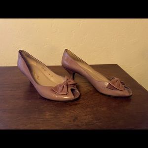 Nina Vintage Mauve Peep toe heels with Bows (sz 7)